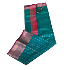 Neela Tarangini Saree