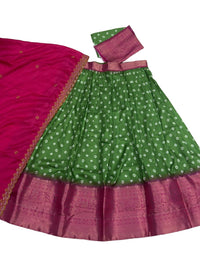 Harini Bandhej Lehenga Set