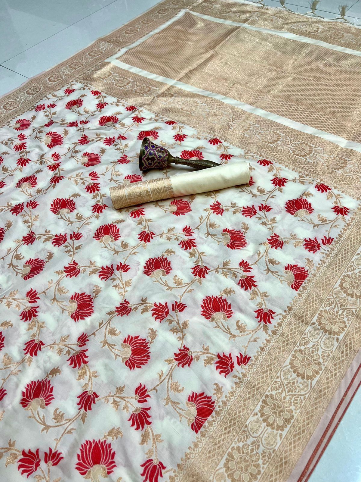 PURE SOFT KANJEEVARAM GOLD ZARI SILK