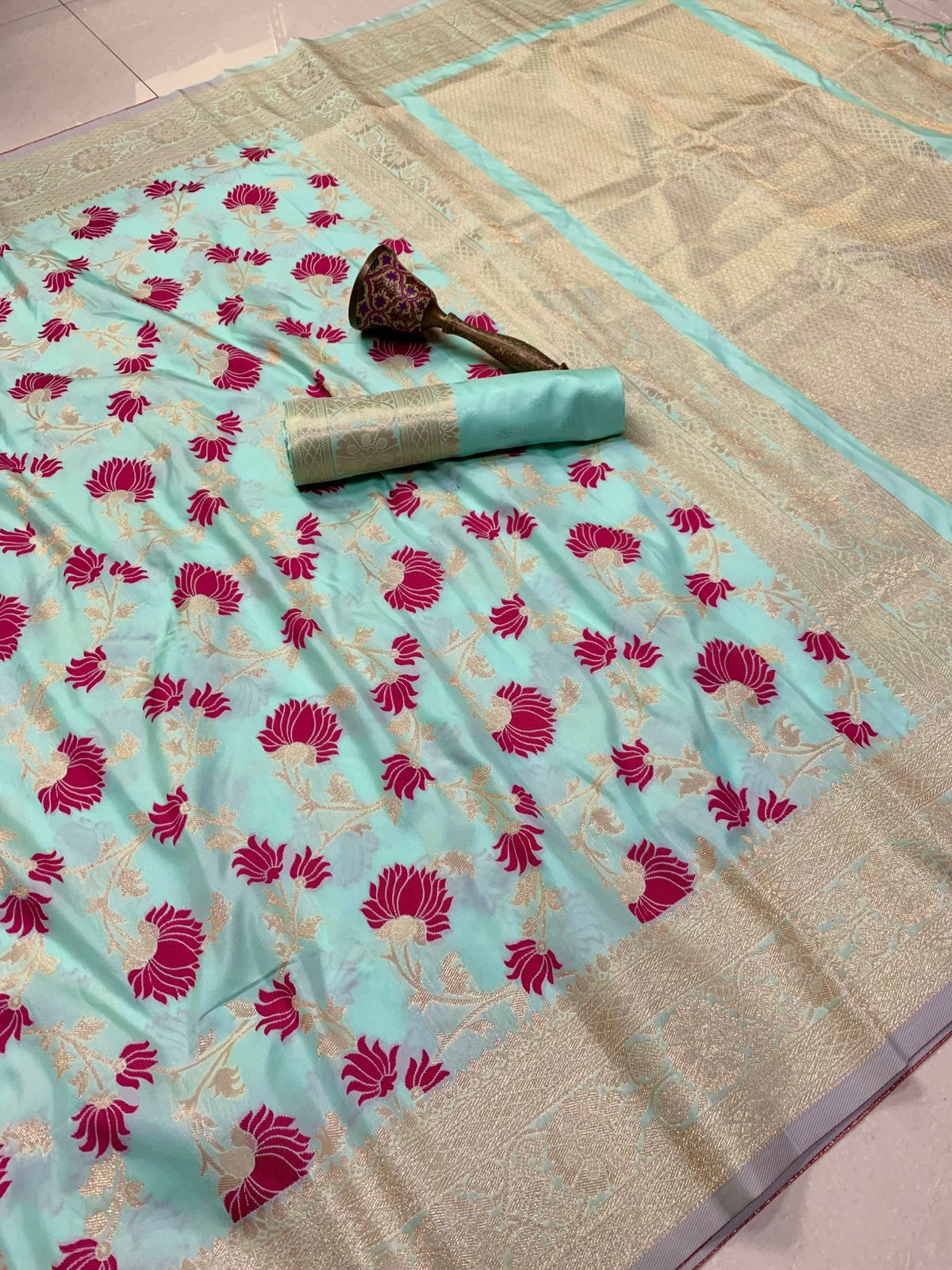 PURE SOFT KANJEEVARAM GOLD ZARI SILK