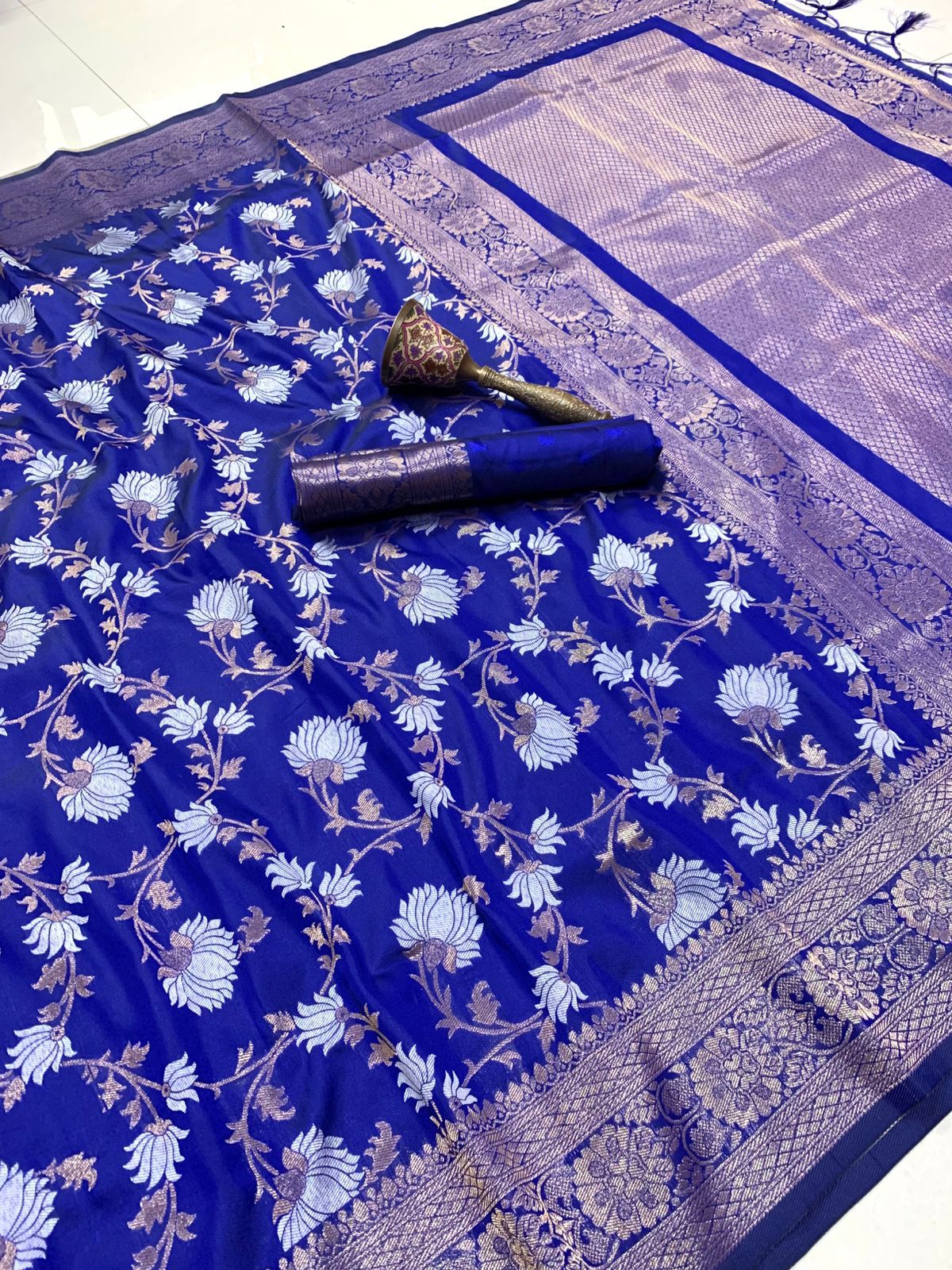 PURE SOFT KANJEEVARAM GOLD ZARI SILK