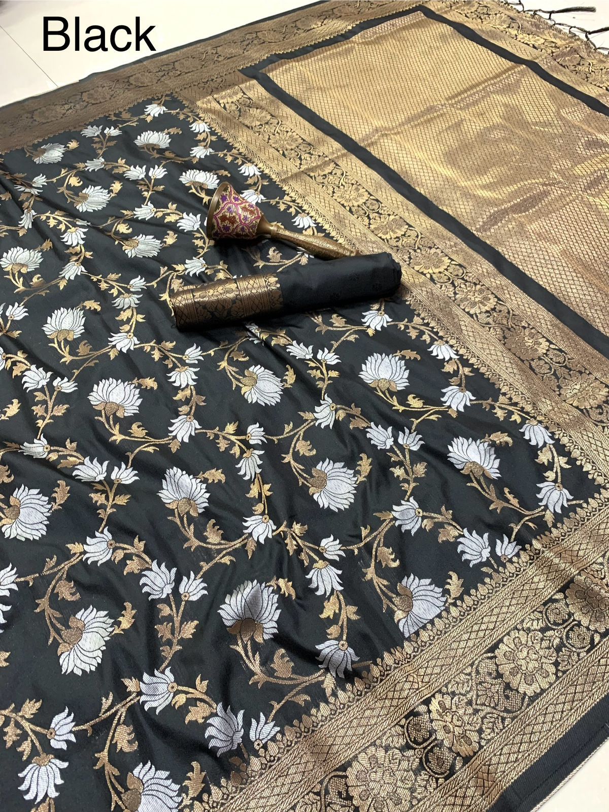PURE SOFT KANJEEVARAM GOLD ZARI SILK