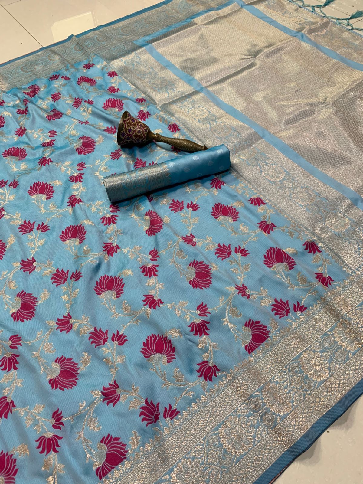 PURE SOFT KANJEEVARAM GOLD ZARI SILK