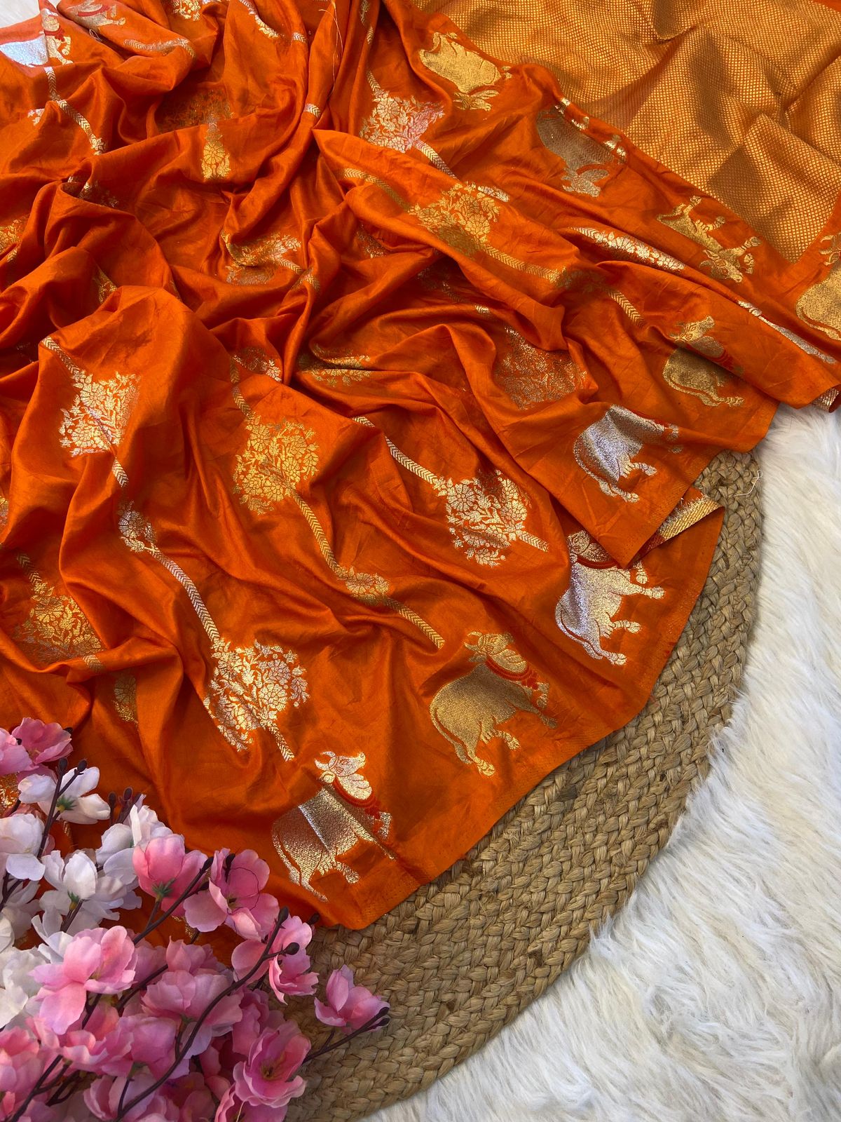 BANARASI SOFT HAND-DYED SAREE ZARI WEAVING