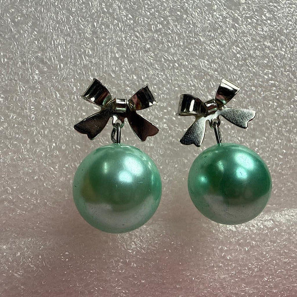 Aqua Bow Pearl Drops