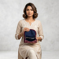 One main zippered compartment