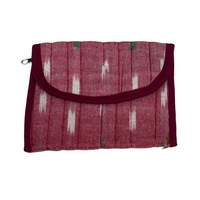 One main zippered compartment