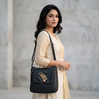Helwa Me Muliti - Pocket Women's Sling Bag