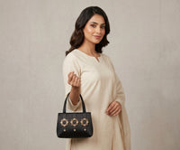 Women’s Multi-Pocket Shoulder Handbag