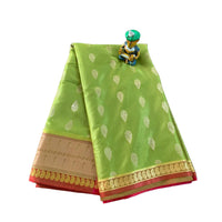 Vasundhara Pushpa Paithani Saree