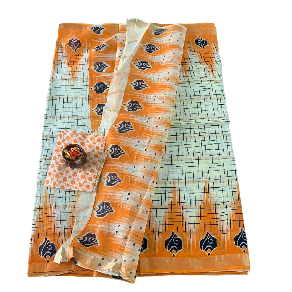 Mulmul Cotton Saree with Grid Pattern and Floral Bootis