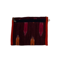 One main zippered compartment