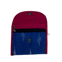 One main zippered compartment