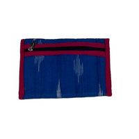 One main zippered compartment