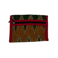 One main zippered compartment